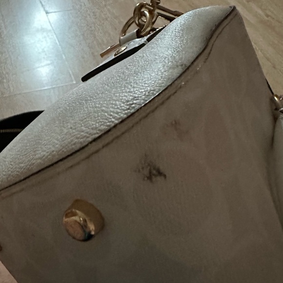 2 pack Coach crossbody bags, Rowan gently used, read description please - Picture 7 of 7